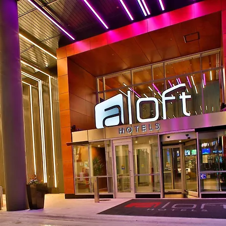 Aloft Chicago Mag Mile Hotel